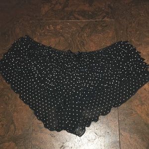 Leg avenue frilly polka dot panties